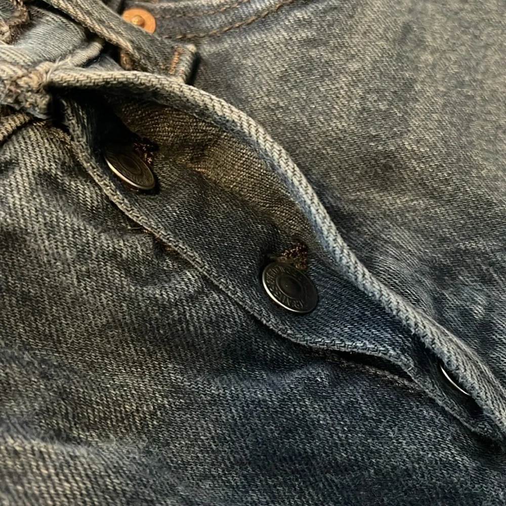 LEVIS Premium Wedgie Fit Upcycled Shorts Black Denim High Waist Button Fly 27 - Picture 5 of 14